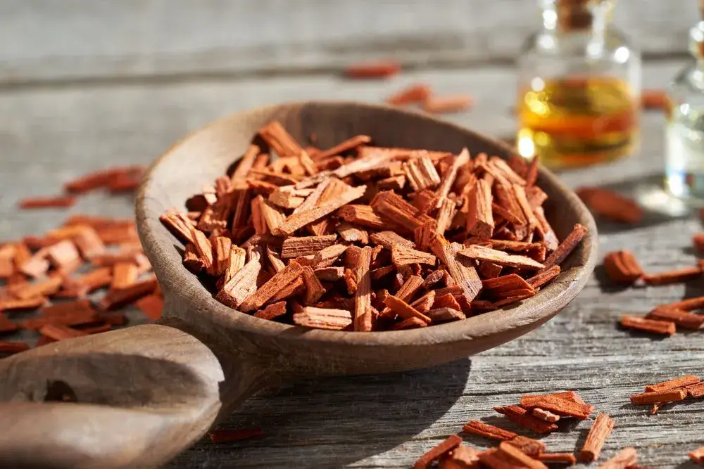 The Soul of Scent: Exploring Sandalwood as a Base Note in Perfume